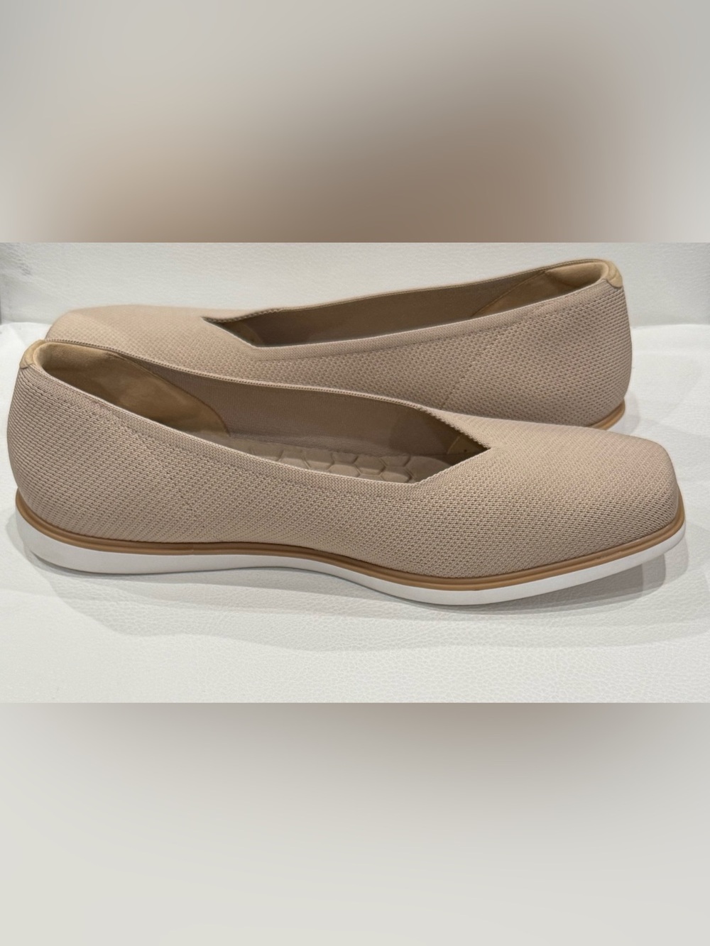 Vivaia Mabel Square-Toe All Day Standing Flats Almond Size 42 US 10.5 Comfort - Picture 5 of 11